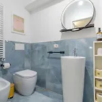 L'acqua E La Pietra